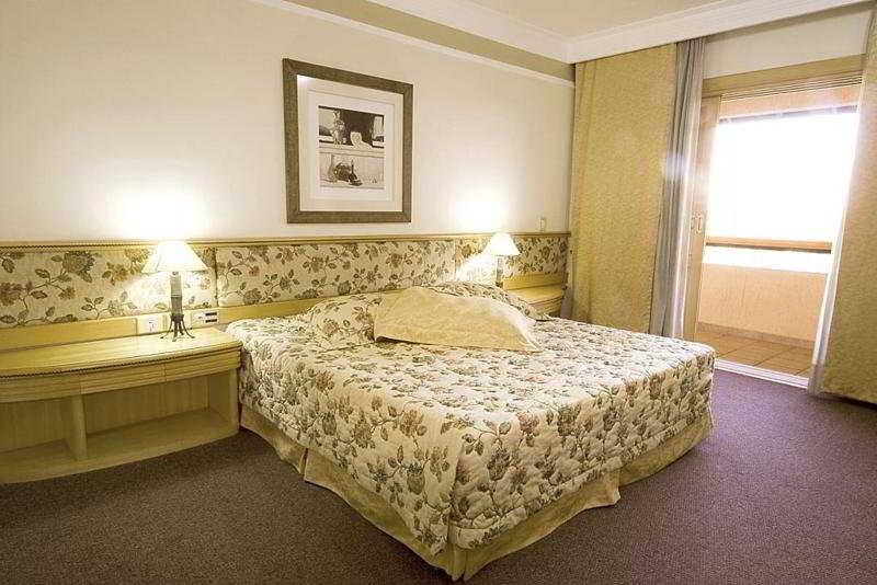 Hotel Michelangelo サン・ジョゼー・ド・リオ・プレト エクステリア 写真